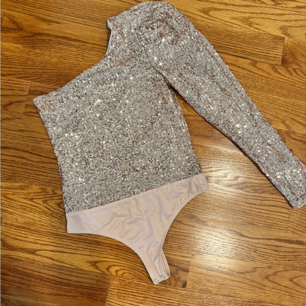 MAJORELLE Sequin Champagne One-Shoulder Puff Sleeve Bodysuit